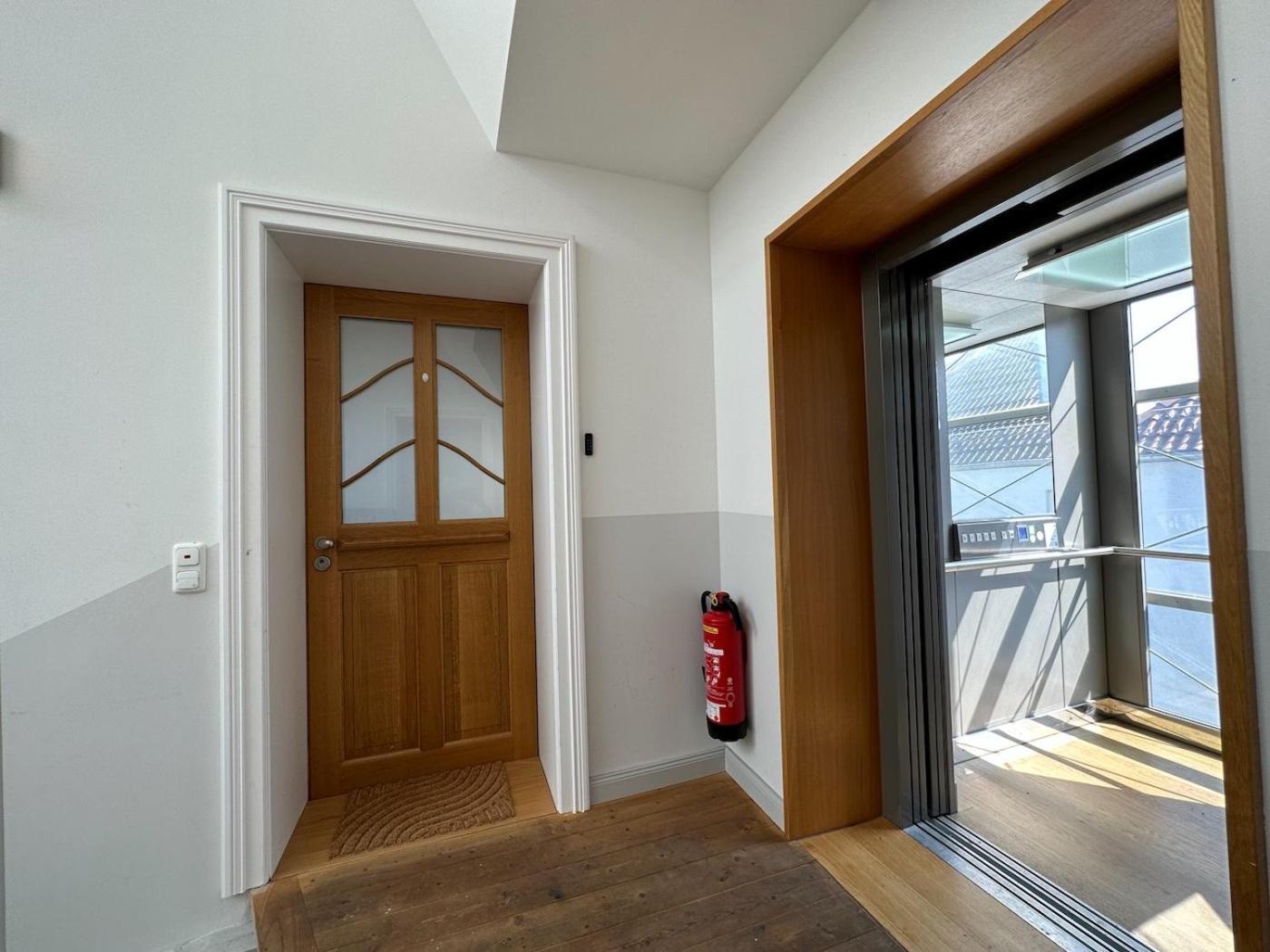 Truly - Viel Platz Fuer Business & Familie - Modern, Garage, Fahrstuhl Apartment Аугсбург Екстериор снимка