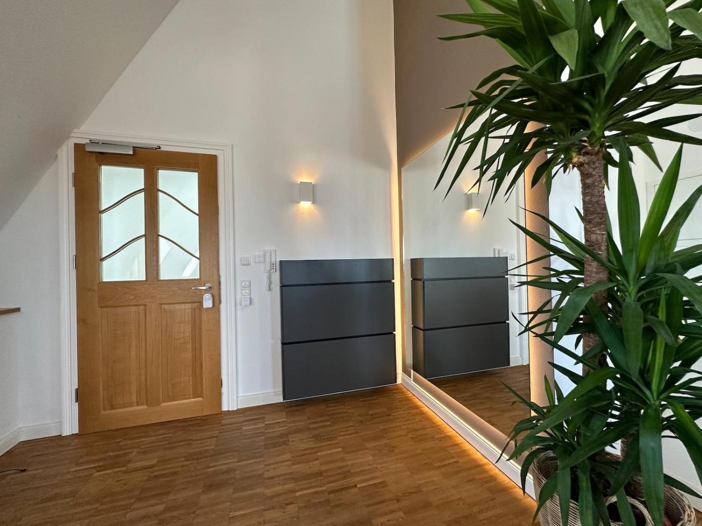 Truly - Viel Platz Fuer Business & Familie - Modern, Garage, Fahrstuhl Apartment Аугсбург Екстериор снимка